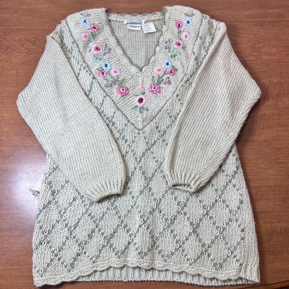 Bobbie Brooks Hand Knitted Floral Embroidered V Neck Sweater Womens Medium Beige